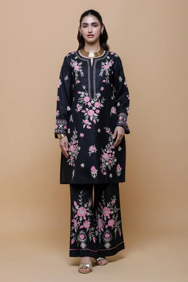 Cotton Kashmiri Aari Kurta Set With Bellbottom - Black 2.webp