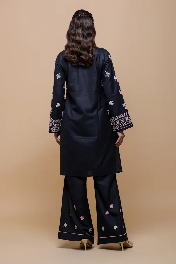 Cotton Kashmiri Aari Kurta Set With Bellbottom - Black 3.webp