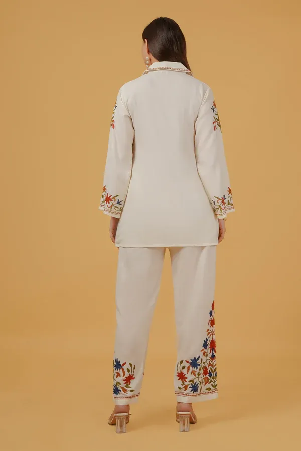 Cotton Kashmiri Aari Embroidered Kurta Set - Ivory 3.webp